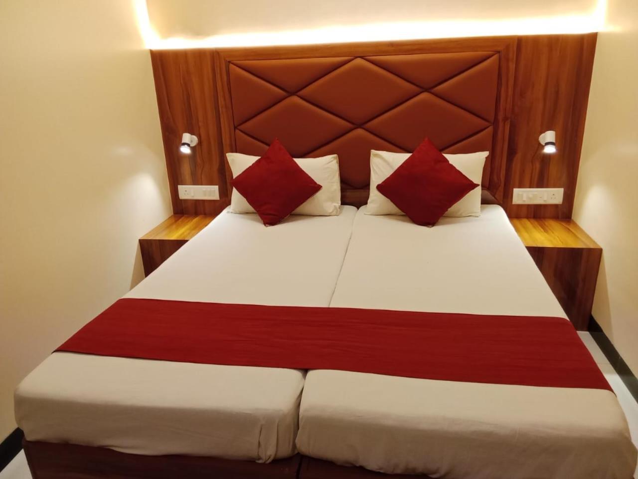 Saigal Guest House Bombaim Exterior foto