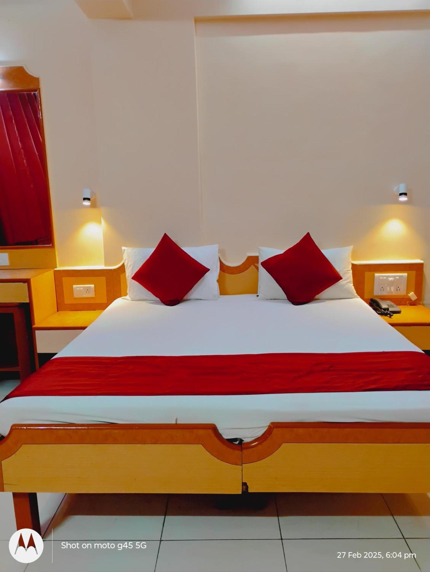 Saigal Guest House Bombaim Exterior foto