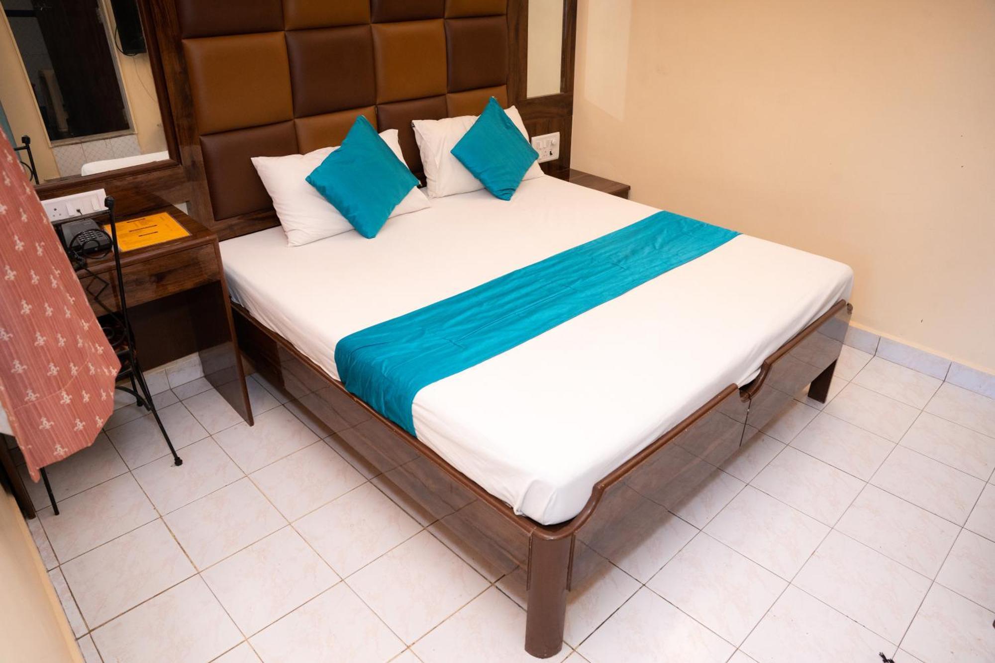 Saigal Guest House Bombaim Exterior foto