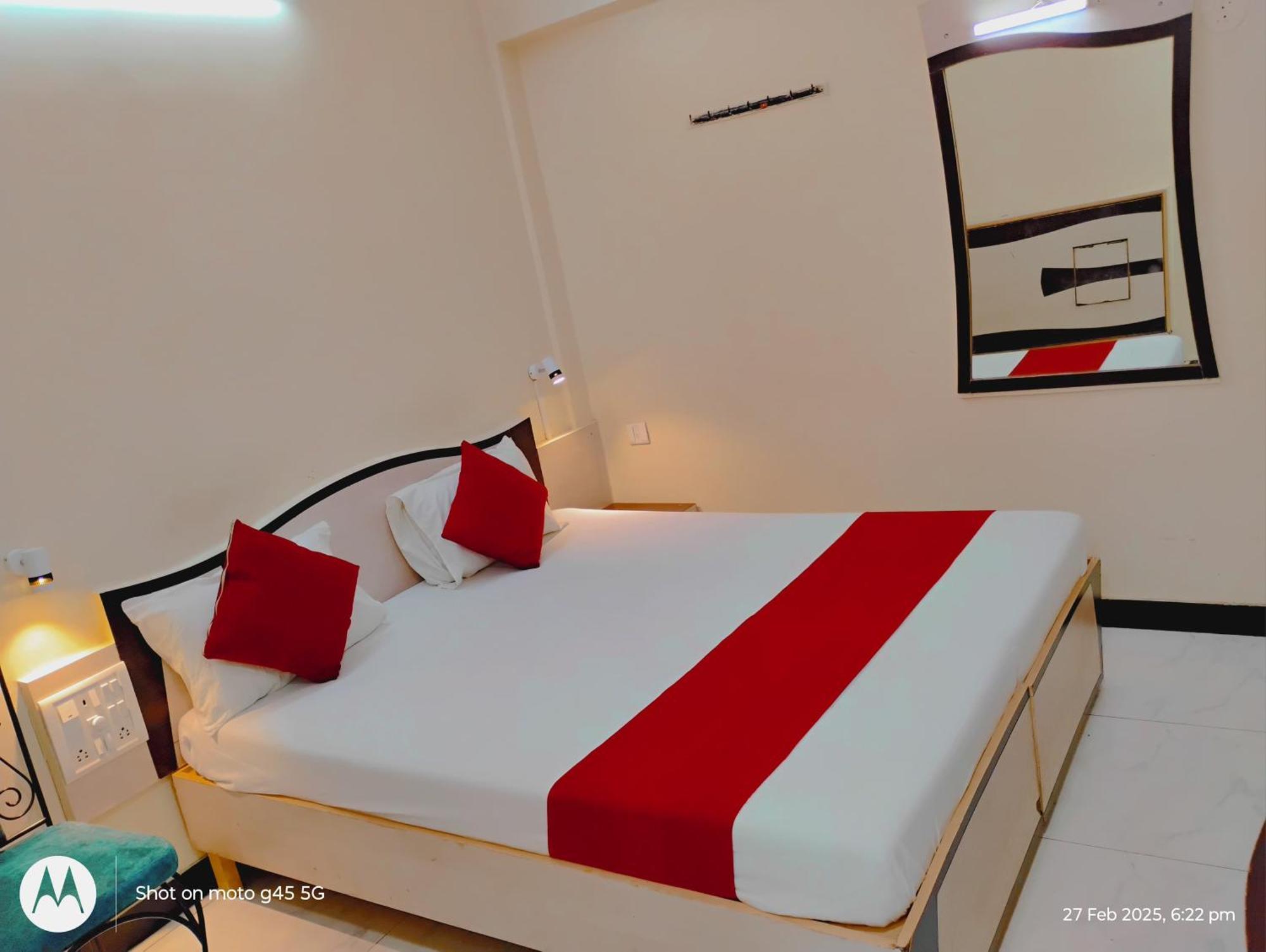 Saigal Guest House Bombaim Exterior foto