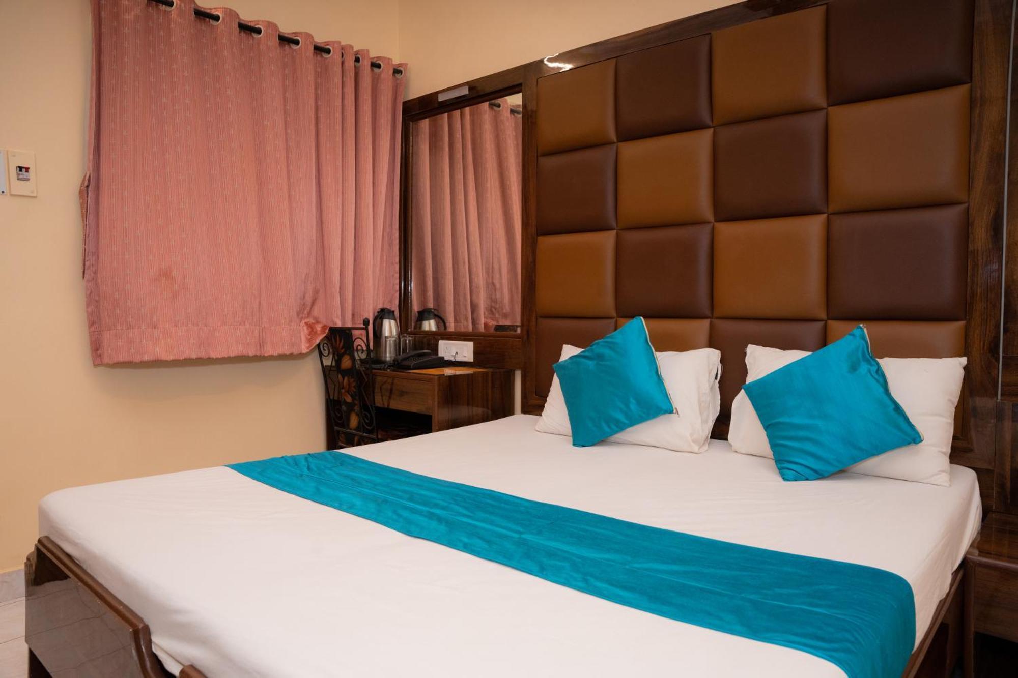 Saigal Guest House Bombaim Exterior foto
