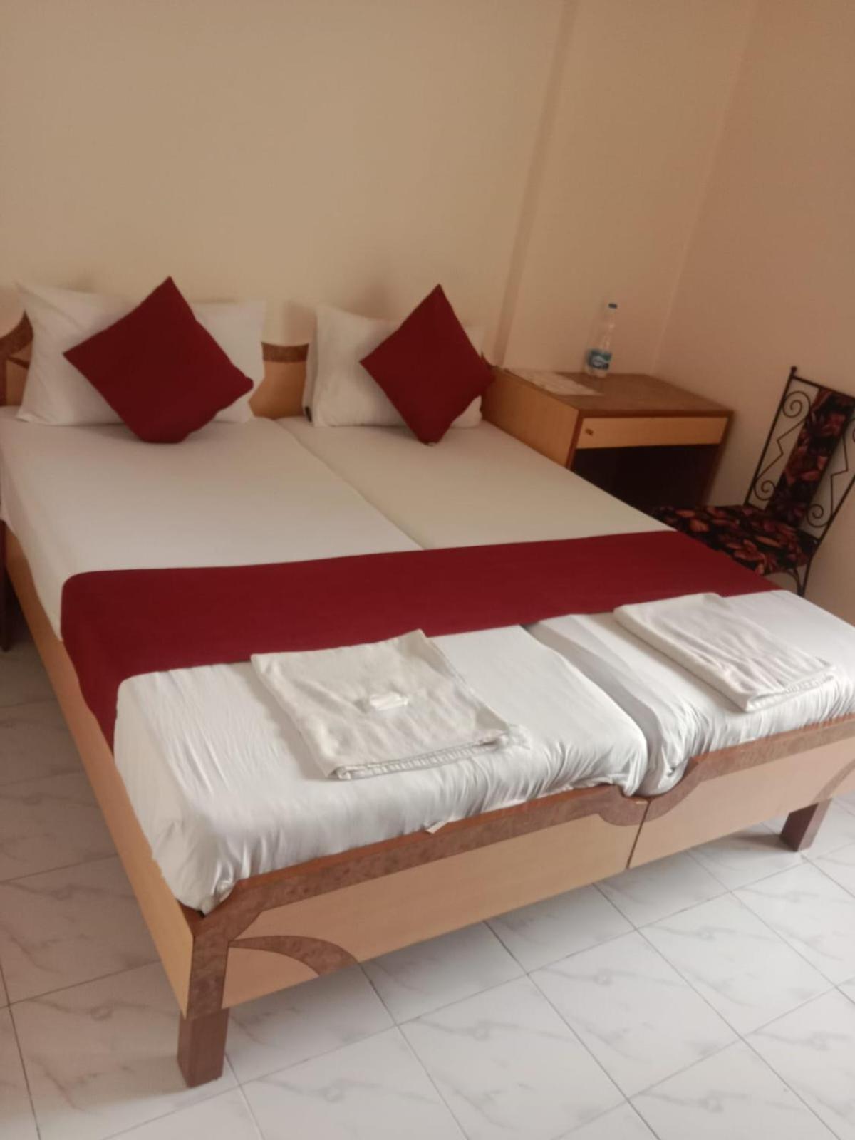 Saigal Guest House Bombaim Exterior foto